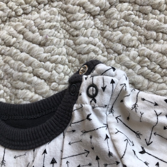 Nwot newborn outfit. - Picture 4 of 6